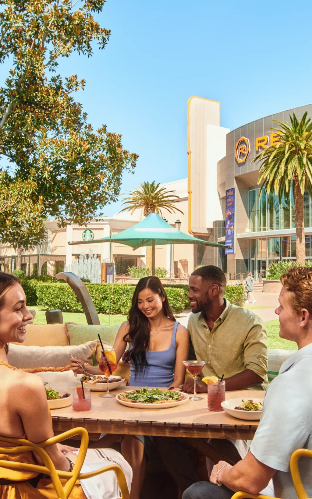 Nearby Retail & Dining