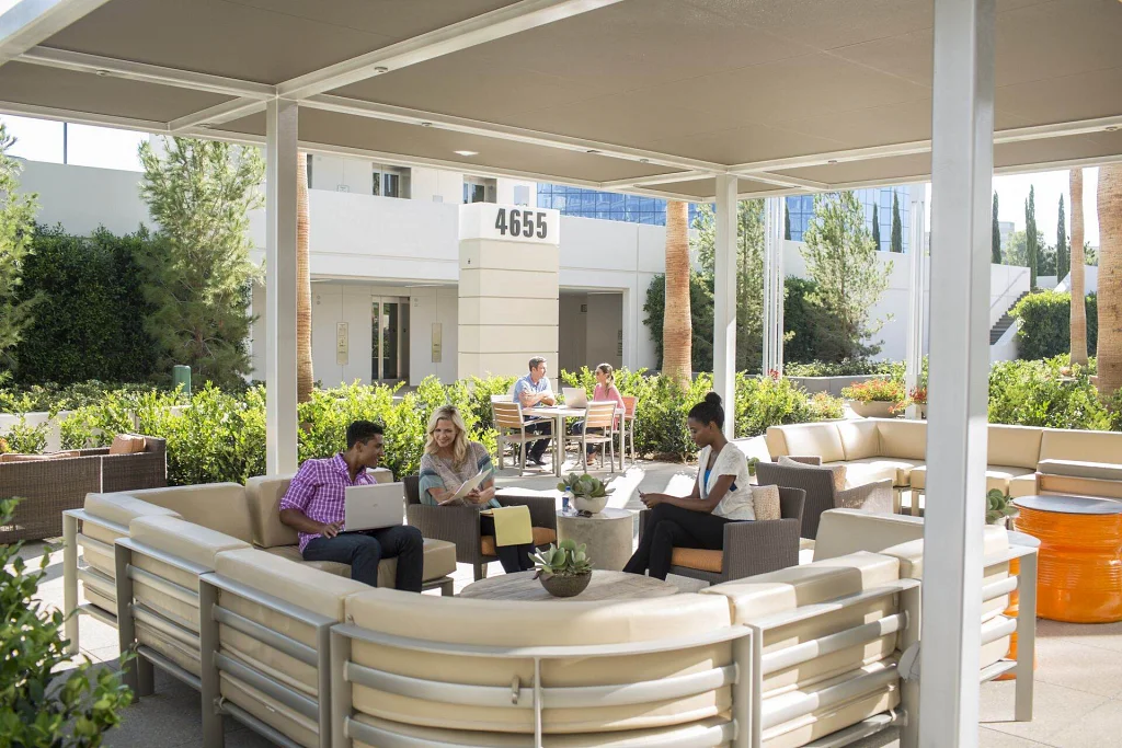 Outdoor Workspace